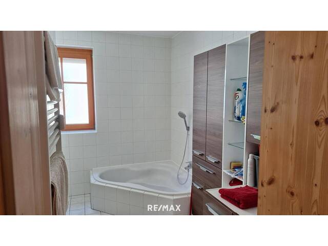 Immobilie in Leibnitz - Sehr schöne geschmackvolle 3 Zimmerwohnung in sehr ruhiger Lage in Leibnitz - Bild 4