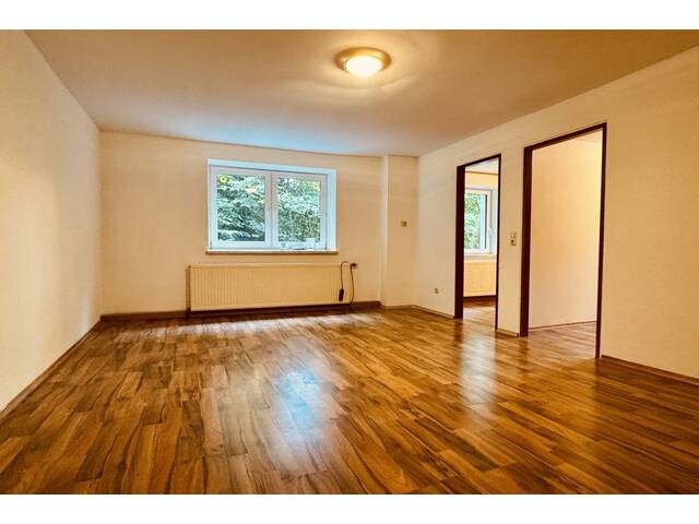 Immobilie in Pinsdorf - Charmante 3-Zimmer-Wohnung mit Eigengarten - Bild 3