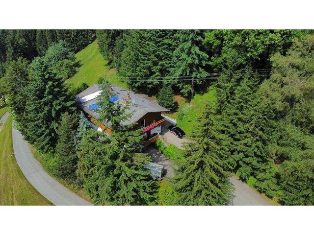 Immobilie in Eitweg - Absolute Aussichtslage, -großes Ferienhaus mit Kellerbar - Bild 2