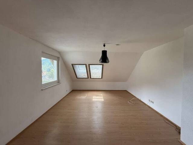 Immobilie in Unterkolbnitz - Reißeck / Unterkolbnitz: Großzügige 4 Zimmer- Familienwohnung im 2. OG - Bild 1