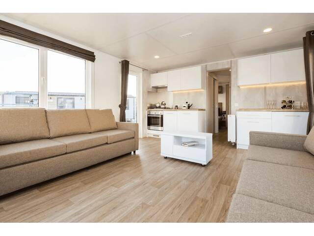 Immobilie in Markt Piesting - Stilvoller Holz-Bungalow mit Klimaanlage und Maßküche - Bild 4