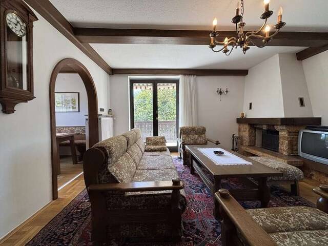Immobilie in Klöch - Geräumiges Haus am Klöchberg, mit 7 Zimmer und Blick in die Weinberge - Bild 4