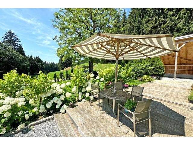 Immobilie in Neumarkt am Wallersee - Modern & charmant! Bauernhaus in absoluter Alleinlage - Nähe Wallersee! - Bild 2