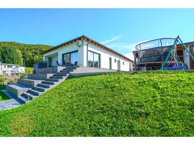 Immobilie in Wolfsgraben - Perfekter Familienhit! Moderner Bungalow mit Pool in Wolfsgraben - Bild 3