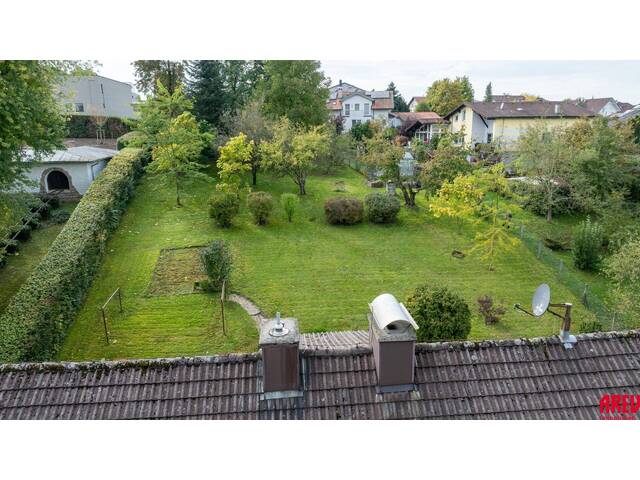 Immobilie in Aurolzmünster - Frühlingsaktion - Zweifamilienwohnhaus mit schönem Garten in Aussichtslage - Bild 1