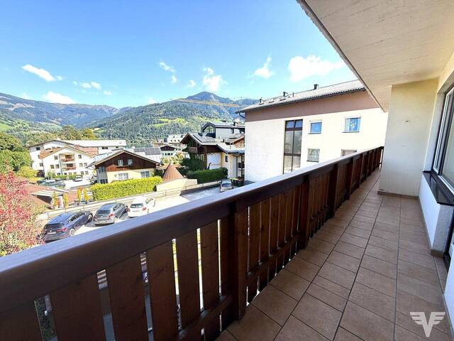 Immobilie in Zell am See - Mit Blick auf den Zeller See! Zentrale 4-Zimmer-Wohnung - Bild 3
