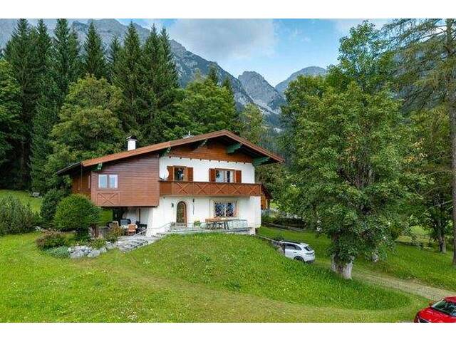 Immobilie in Ramsau am Dachstein - Charmantes Einfamilienhaus mit zwei separaten Grundstücken! Eine absolute Rarität! - Bild 1