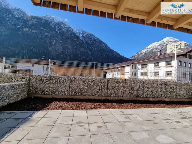 Immobilie in Stockach - Reihenhaus mit 2 Wohnungen zur touristischen Vermietung - Bild 0