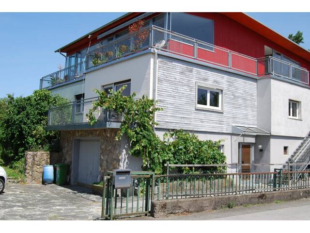 Immobilie in Fußach - Zweifamilienhaushälfte über 2 Etagen mit Garten & Garage- Fussach - Bild 1