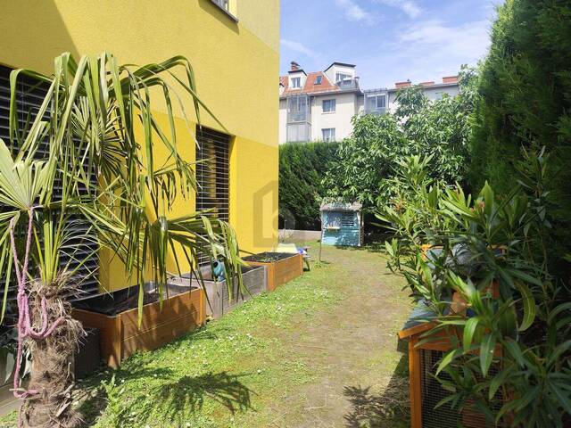 Immobilie in Bad Vöslau - WOHNGLÜCK MIT GARTENIDYLLE IN ZENTRALER LAGE - Bild 1