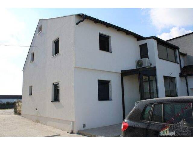 Immobilie in Oberolberndorf - Sehr gut gelegenes Einfamilien bzw. Zweifamilienhaus in Oberolberndorf Nähe Stockerau - Bild 0