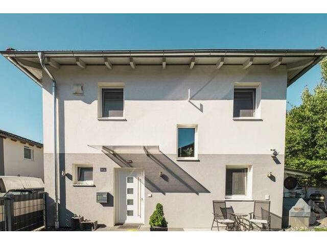 Immobilie in Bergheim - Modernes Einfamilienhaus mit sonnigem Garten in Bergheim - Bild 1