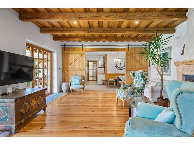 Immobilie in Glaubendorf - Einmalige Gelegenheit! Renovierter, historischer Vierkanthof -nur 40 Minuten von Wien im Weinviertel - Bild 3