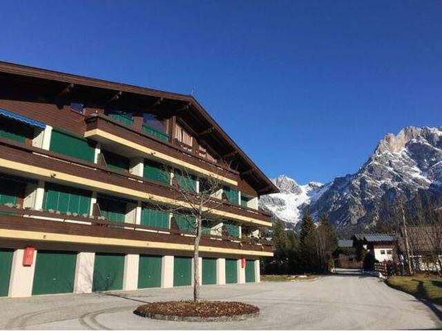 Immobilie in Hinterthal - 3 - Zimmer - Wohnung in gesuchter Sonnen- und Aussichtslage sowie unmittelbarer Liftnähe - Bild 1