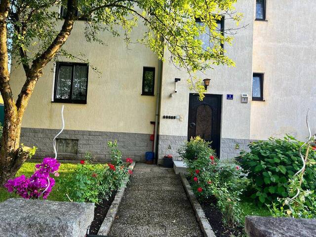 Immobilie in Grein - Vielseitiges Haus mit Garten in Grein zu verkaufen – auch als Frühstückspension - Bild 2