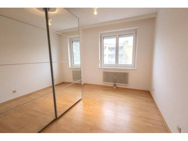 Immobilie in Biedermannsdorf - [06661] Großzügige 3 Zimmerwohnung mit Freifläche sucht neue Eigentümer! - Bild 3