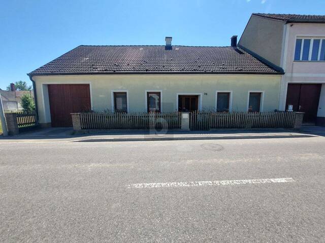 Immobilie in Kirchberg am Wagram - CHARMANTES REIHENHAUS MIT GARTEN, SANIERUNGSBEDÜRFTIG - Bild 0