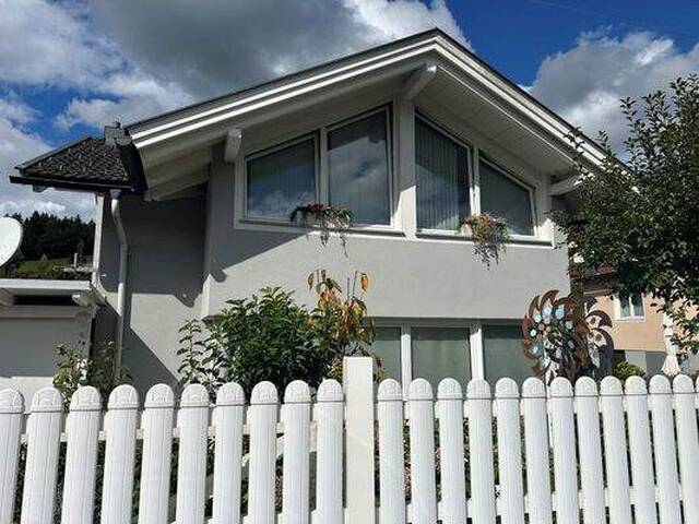 Immobilie in Köttmannsdorf - Modernes Wohnhaus in neuwertigem Zustand in herrlicher Ruhelage - Bild 2