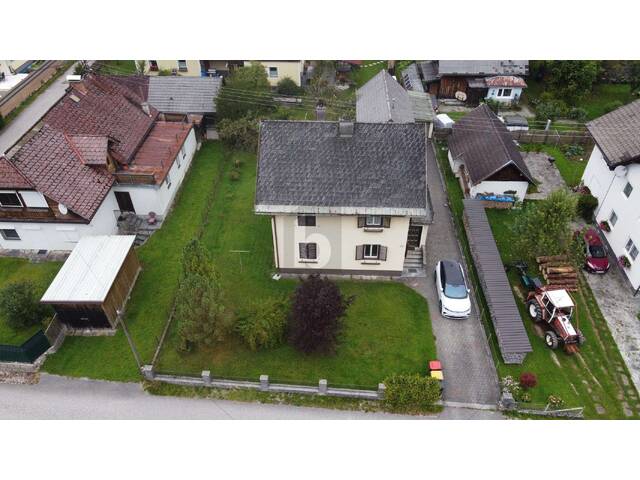 Immobilie in Ebensee - AUSBLICK AUF DIE BERGE MIT GROßEM GARTEN UND WERKSTATT - Bild 0