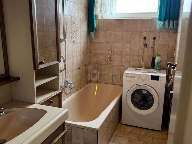 Immobilie in Ebensee - AUSBLICK AUF DIE BERGE MIT GROßEM GARTEN UND WERKSTATT - Bild 2