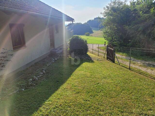 Immobilie in Eggelsberg - RUHEOASE - NUR WENIGE MINUTEN VOM ZENTRUM - Bild 1