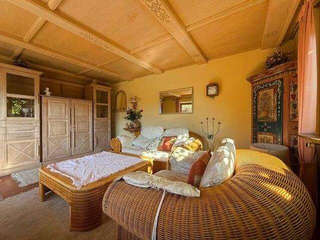 Immobilie in Fieberbrunn - FIEBERBRUNNN: PREISSENKUNG: Charmanter Altbestand in traumhafter Süd- und Aussichtslage- Top Preis! - Bild 4