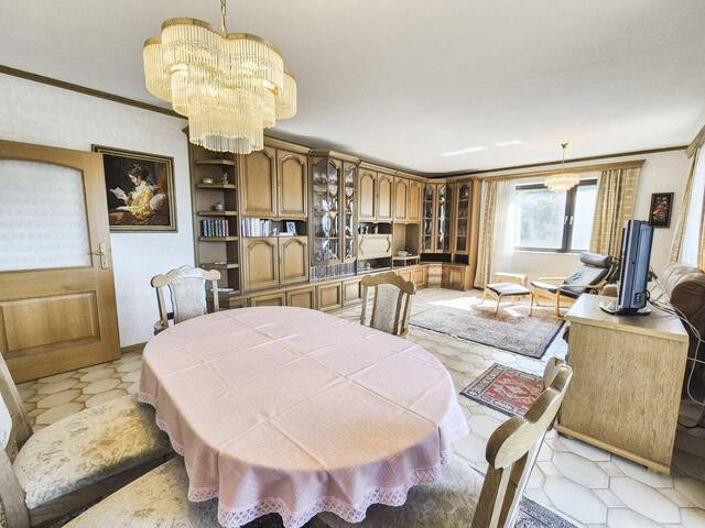 Immobilie in Seebarn - Mehr-Generationen-Wohnhaus mit Potenzial und über 2.000 m² Grund - Bild 1