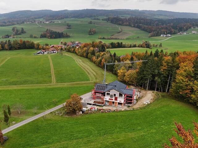 Immobilie in Oberwang - HIER MÖCHTEST DU WOHNEN - PENTHOUSE IM NATURPARADIES MIT ZWEITWOHNSITZMÖGLICHKEIT - Bild 2
