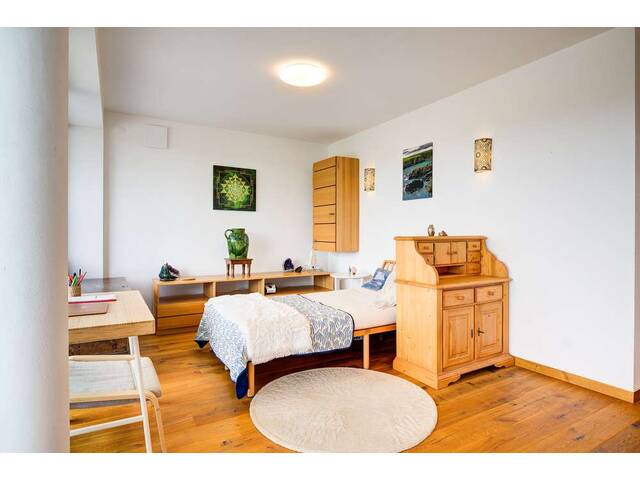 Immobilie in Friedburg - Zauberhafte 2-Zimmer Wohnung mit herrlichem Ausblick - Garten - Carport - Stellplatz. - Bild 4