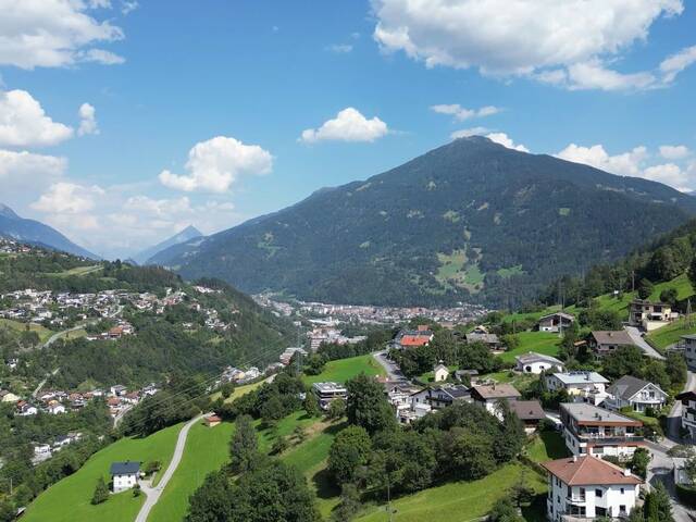 Immobilie in Landeck / Perfuchsberg - Exklusives Wohnen mit einzigartigem Panoramablick: Moderne Doppelhaushälfte nach Ihren Wünschen! - Bild 1