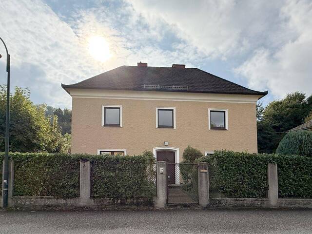 Immobilie in Thalheim bei Wels - Wohnhaus mit großem Potential in ruhiger Zentrumslage - Bild 4