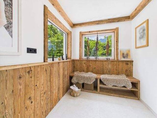 Immobilie in Altendorf / Drabunaschach - Ruhe.Raum.Rückzug. - stilvolle und großzügige Wohnidylle + 4.000?m² Grundstück bei Gallizien - Bild 0