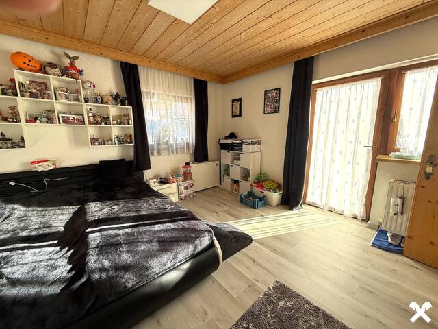 Immobilie in Schnann - Attraktive Investitionschance: Großes Mehrparteienhaus mit viel Potenzial bei St. Anton am Arlberg - Bild 3