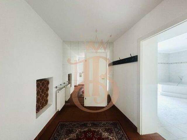 Immobilie in Hartberg - WOHNEN ÜBER DEN DÄCHERN VON HARTBERG - Maisonette auf 3 Ebenen mit Haus-Charakter, Sauna & Terrassenparadies - Bild 2