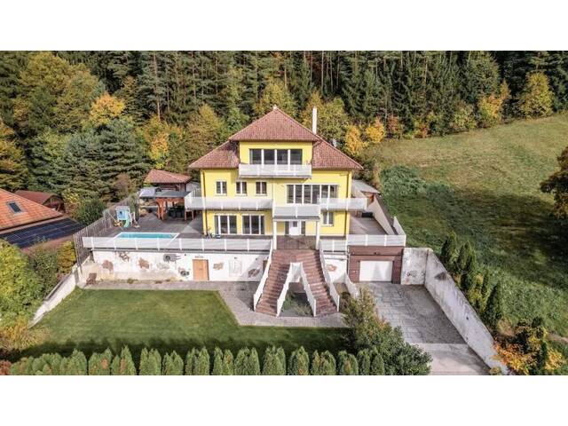 Immobilie in Schleinz - Exklusives Familienanwesen in absoluter Ruhelage - 473 m2 Wohnkomfort mit Pool, Wintergarten & großem Gartenparadies - Bild 0