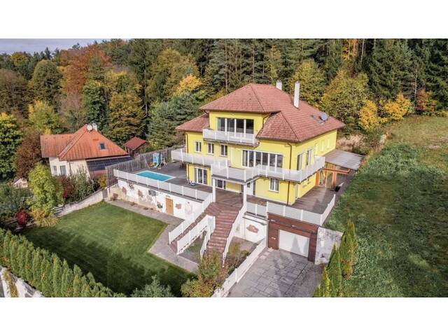 Immobilie in Schleinz - Exklusives Familienanwesen in absoluter Ruhelage - 473 m2 Wohnkomfort mit Pool, Wintergarten & großem Gartenparadies - Bild 2