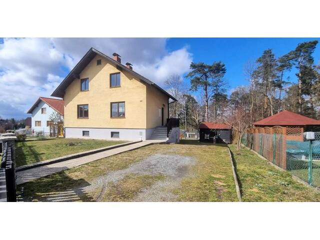 Immobilie in Riegersburg - Wohnen am Tor zum Nationalpark Thayatal! 130m² Haus, 6 Zimmer und großem Garten in toller Ruhelage! - Bild 1