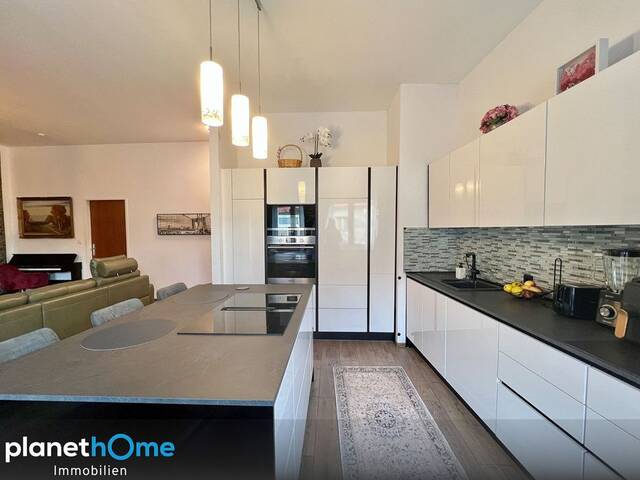 Immobilie in Enzesfeld-Lindabrunn - Mitten im Ortskern: Liebevoll renovierte 3-Zimmer-Wohnung mit 2 Parkplätze und barrierefreien Zugang - Bild 1