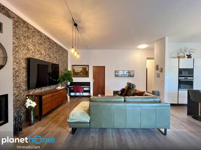 Immobilie in Enzesfeld-Lindabrunn - Mitten im Ortskern: Liebevoll renovierte 3-Zimmer-Wohnung mit 2 Parkplätze und barrierefreien Zugang - Bild 2