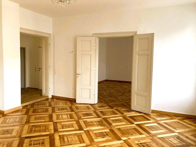 Immobilie in Bad Ischl - IMPOSANTE 5-ZIMMER ALTBAU-WOHNUNG mit KAISERLICHEM FLAIR in ZENTRUMSLAGE von BAD ISCHL - Bild 1