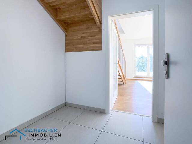 Immobilie in Riederberg - 2,5-Zimmer-Maisonette mit traumhaftem Wienerwaldblick & 40 m² Dachterrasse - Bild 1