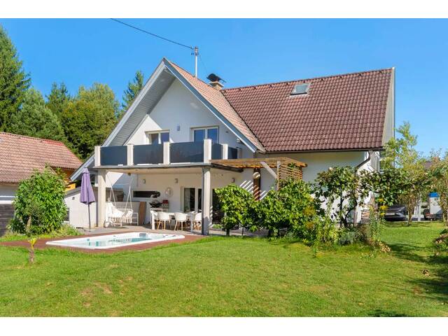 Immobilie in Velden am Wörther See - Zwei Häuser - doppelte Möglichkeiten: Wohnen, Genießen & Rendite in Velden am Wörthersee - Bild 0