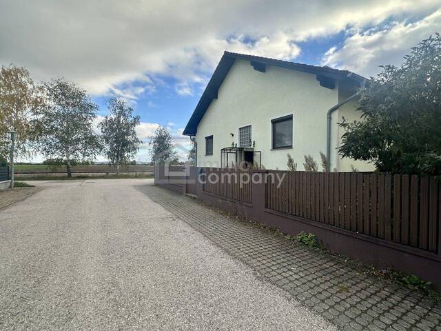Immobilie in Oberwaltersdorf - Großzügiges Einfamilienhaus Nähe Wien! - Bild 2