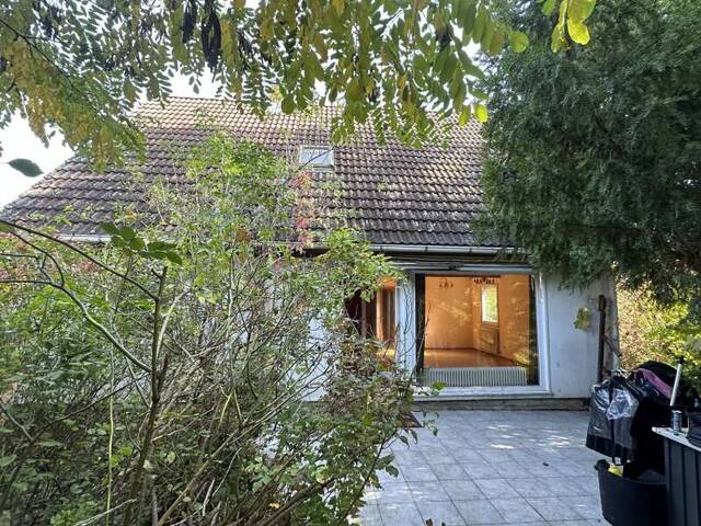 Immobilie in Bad Sauerbrunn - Stark renovierungsbedürftiges Fertigteilhaus mit Vollkeller, und wunderschönem Garten - Bild 1