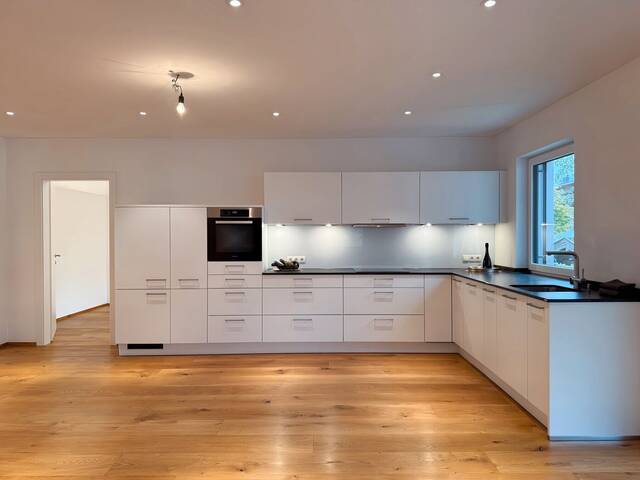 Immobilie in Niederau - Ihr Wohlfühl-Zuhause in Niederau - elegante Wohnung mit Designküche und Balkon mit Bergblick - Bild 0