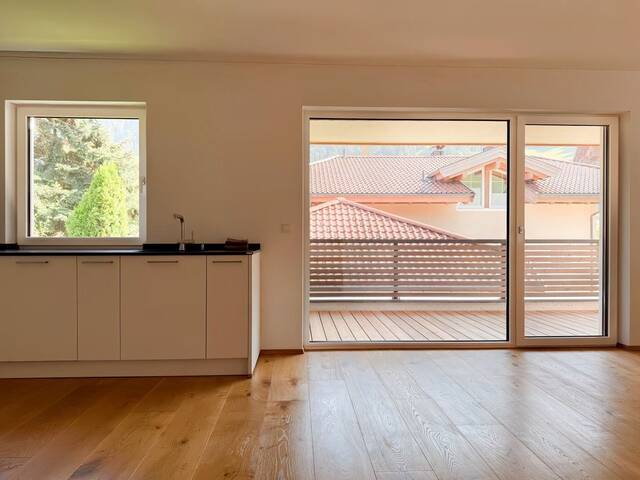 Immobilie in Niederau - Ihr Wohlfühl-Zuhause in Niederau - elegante Wohnung mit Designküche und Balkon mit Bergblick - Bild 1