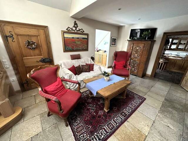 Immobilie in Wiener Neustadt - Exklusive Maisonettewohnung in prachtvoller Stadtvilla – 380 m² Wohnluxus nahe Zentrum & Bahnhof - Bild 1