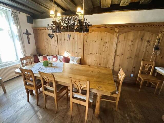 Immobilie in Wiener Neustadt - Exklusive Maisonettewohnung in prachtvoller Stadtvilla – 380 m² Wohnluxus nahe Zentrum & Bahnhof - Bild 2