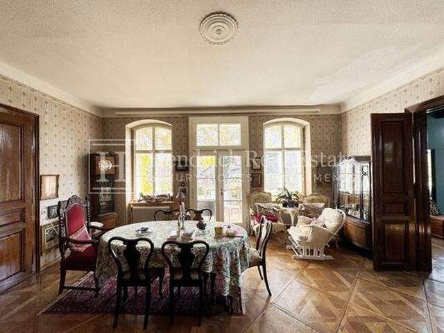 Immobilie in Eichgraben - Wienerwaldvilla auf 7.920 m² Grund im Dornröschenschlaf - 200 €/m² - optional weitere 5.088 m² - Bild 3