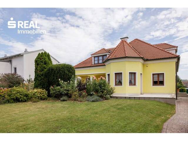 Immobilie in Göllersdorf - Traumhaus in Göllersdorf: Gepflegte 8 Zimmer-Oase mit großem Garten und Garage! - Bild 0